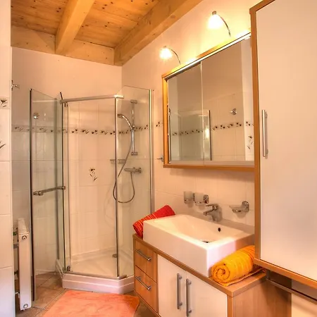 Tatil Evi Mathiasl Wellness-ferienhaeuser Bodensdorf